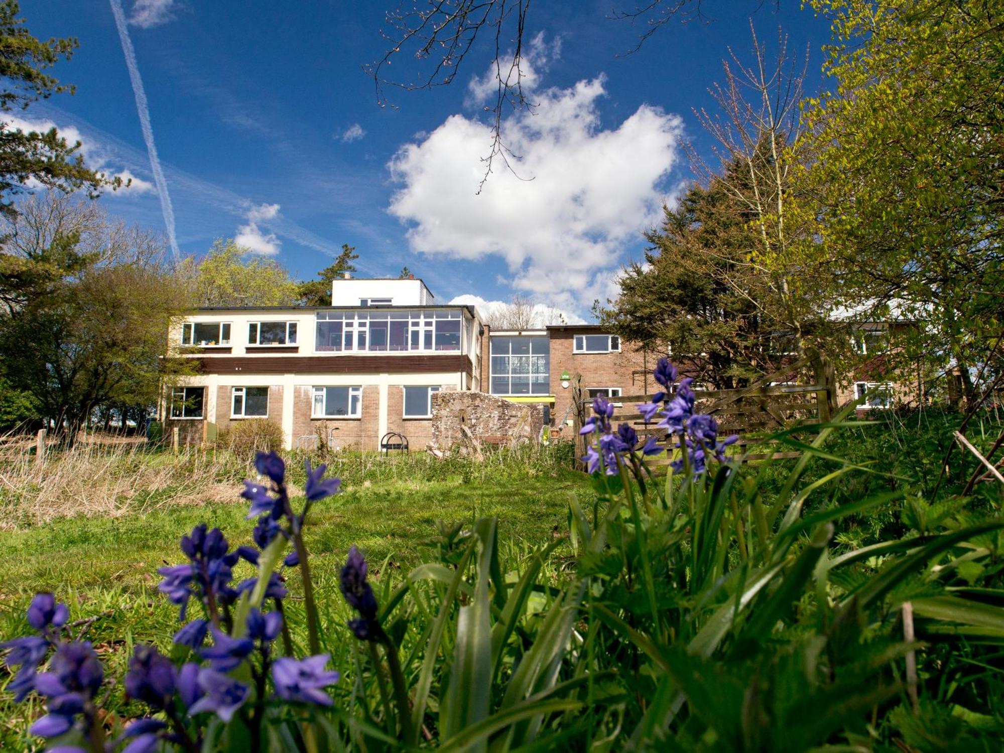 Hostel Yha Truleigh Hill *