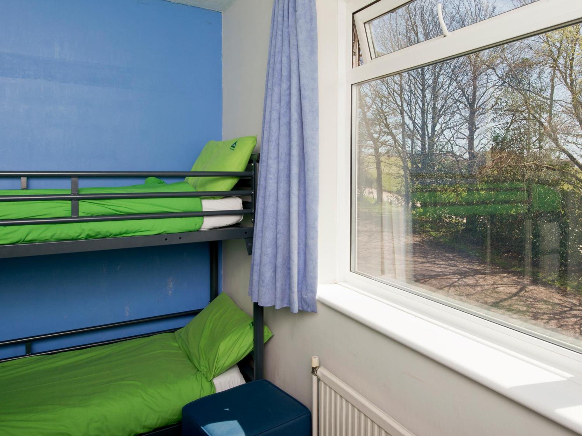 Yha Truleigh Hill Hostel *